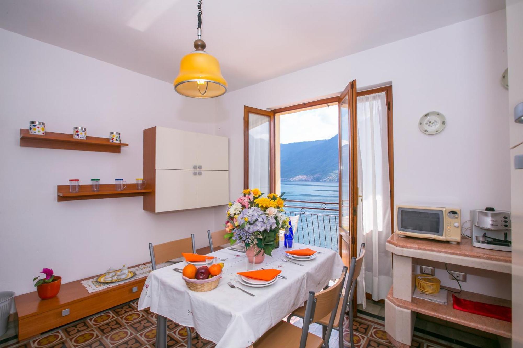 Bella Lake View Colonno Zewnętrze zdjęcie